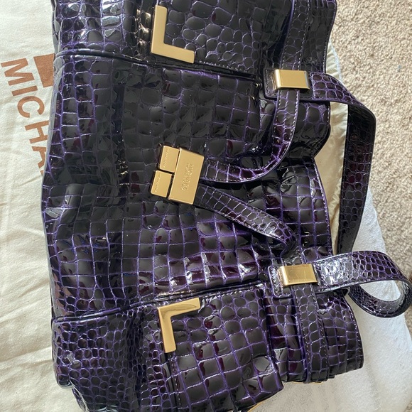 Stunning purple croc skin Michael Kors handbag. 16 x 10 x 5 inches. Very roomy - Picture 2 of 16